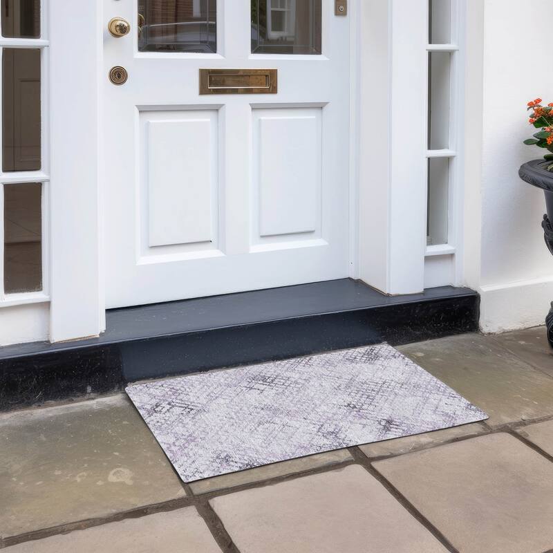 Machine Washable Indoor/ Outdoor Chantille Distressed Trellis Rug - Purple - 1'8" x 2'6"
