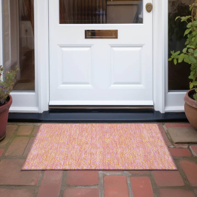 Machine Washable Indoor/ Outdoor Modern Trance Chantille Rug
