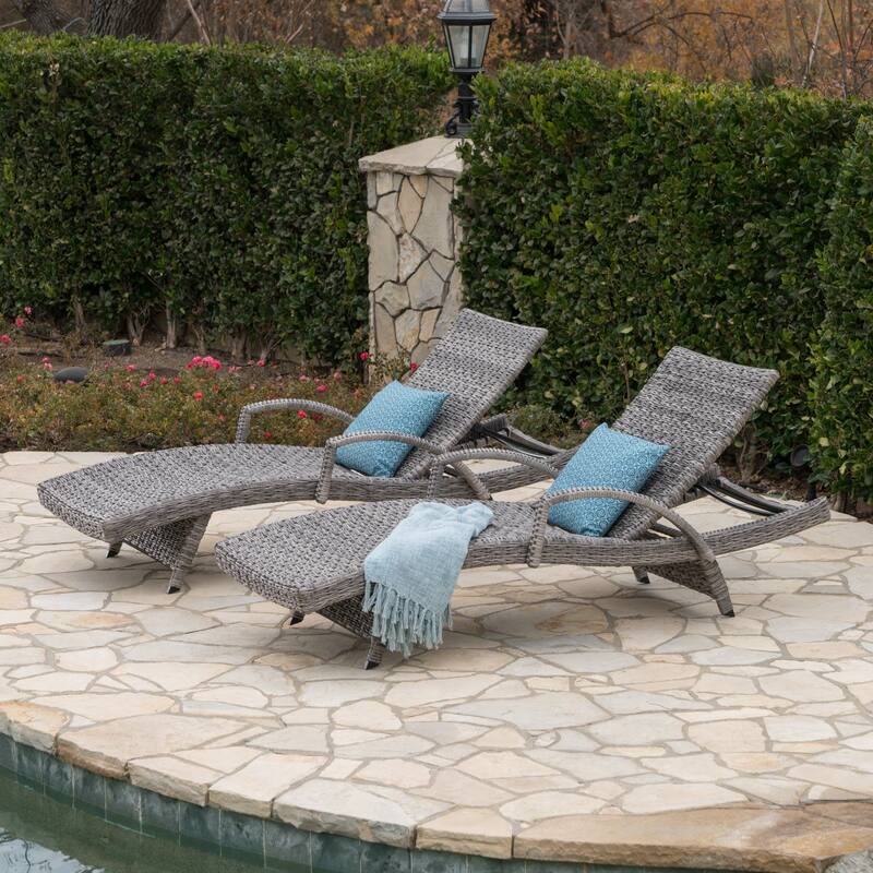 2-Piece Outdoor Wicker Lounge Chair with Armrests, All-Weather Patio Chaise Chair Rattan Recliner, No Cushion Needed - Grey