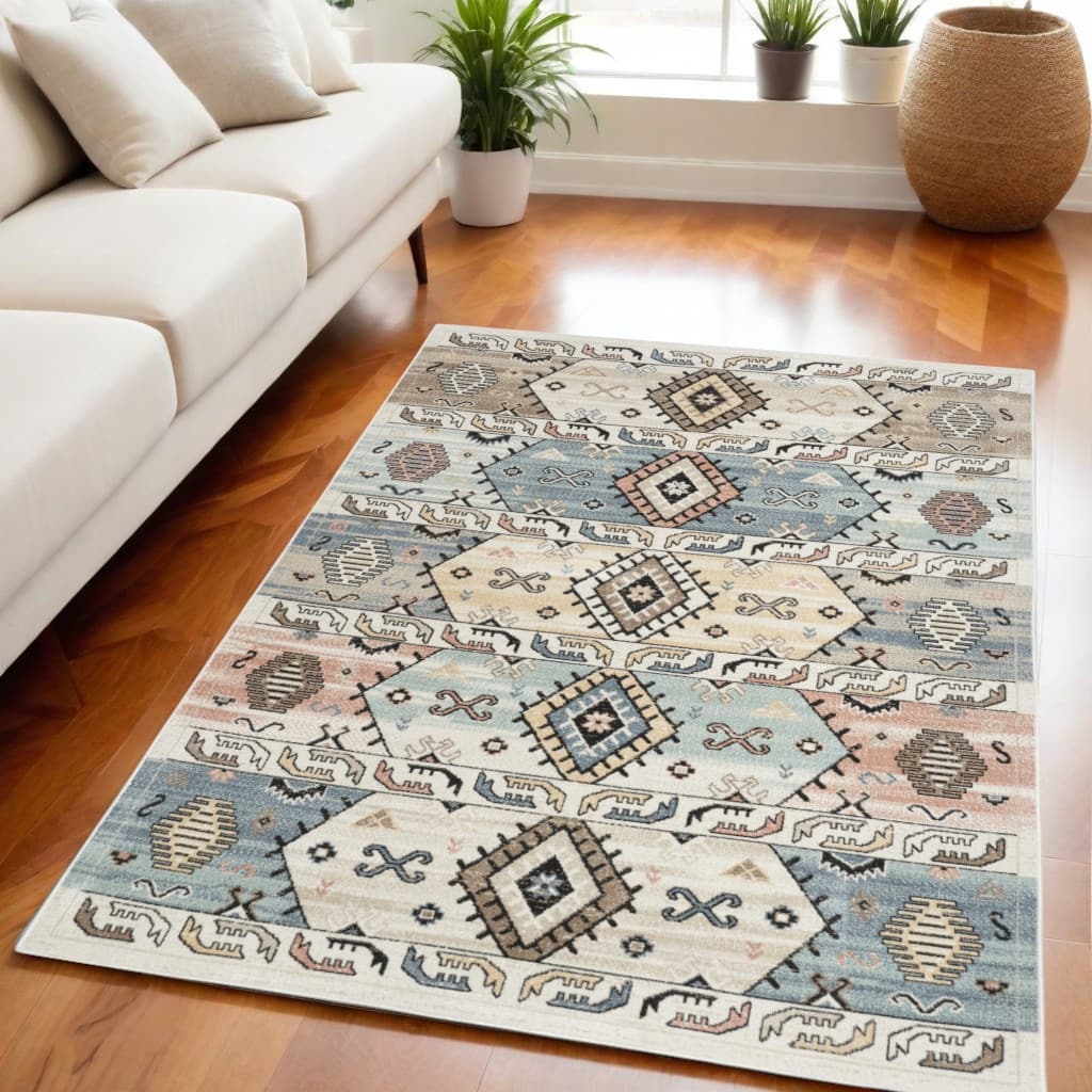 HomeRoots Geometric Bohemian Rectangle Area Rug - 5' X 7'