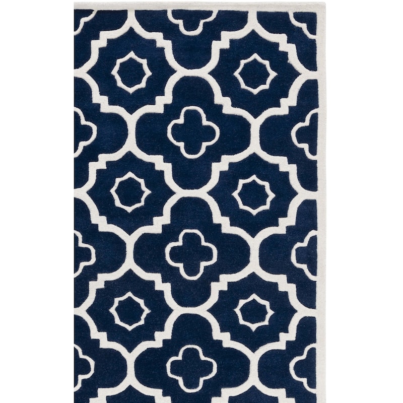 SAFAVIEH Handmade Chatham Franziska Modern Wool Rug