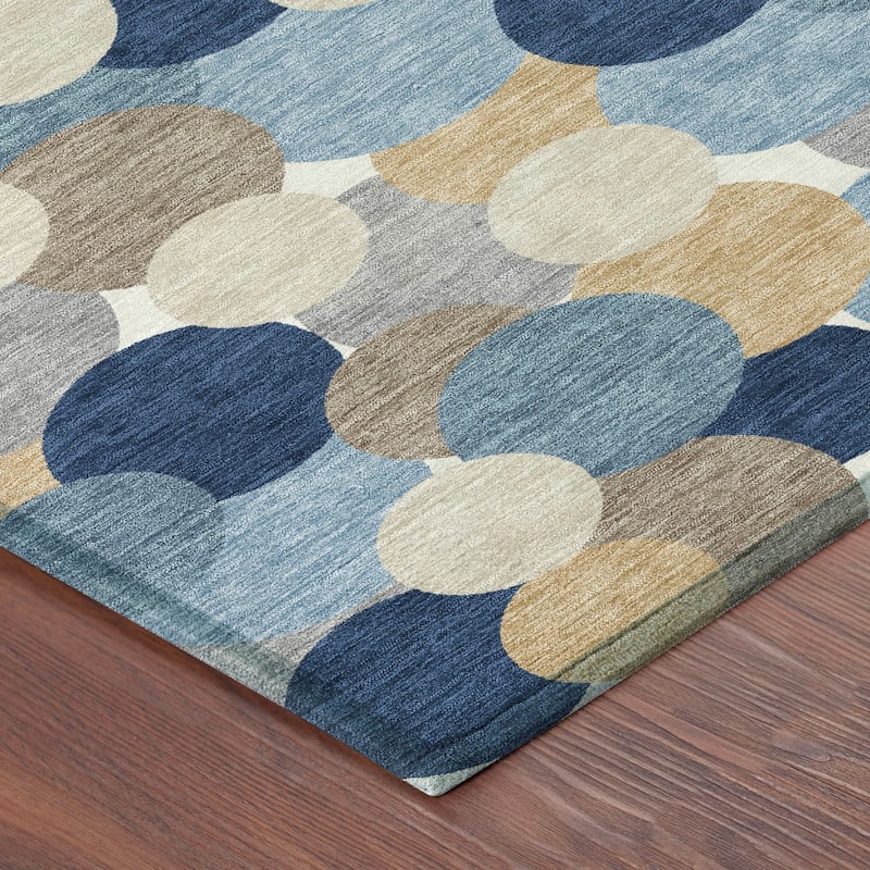 Machine Washable Indoor/ Outdoor Mucho Bubbles Chantille Rug