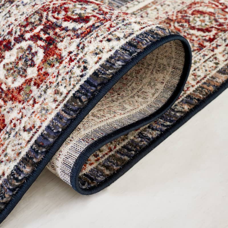 SAFAVIEH Vintage Persian Yuliia Rug