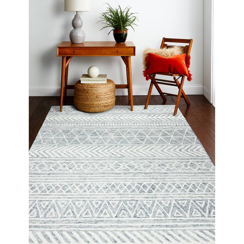 Bashian Nuncio Transitional Hand Tufted Area Rug