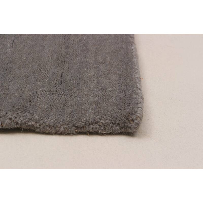 Kashkuli Gabbeh Grey Rug 6'7" x 9'8" - 6'7 x 9'8