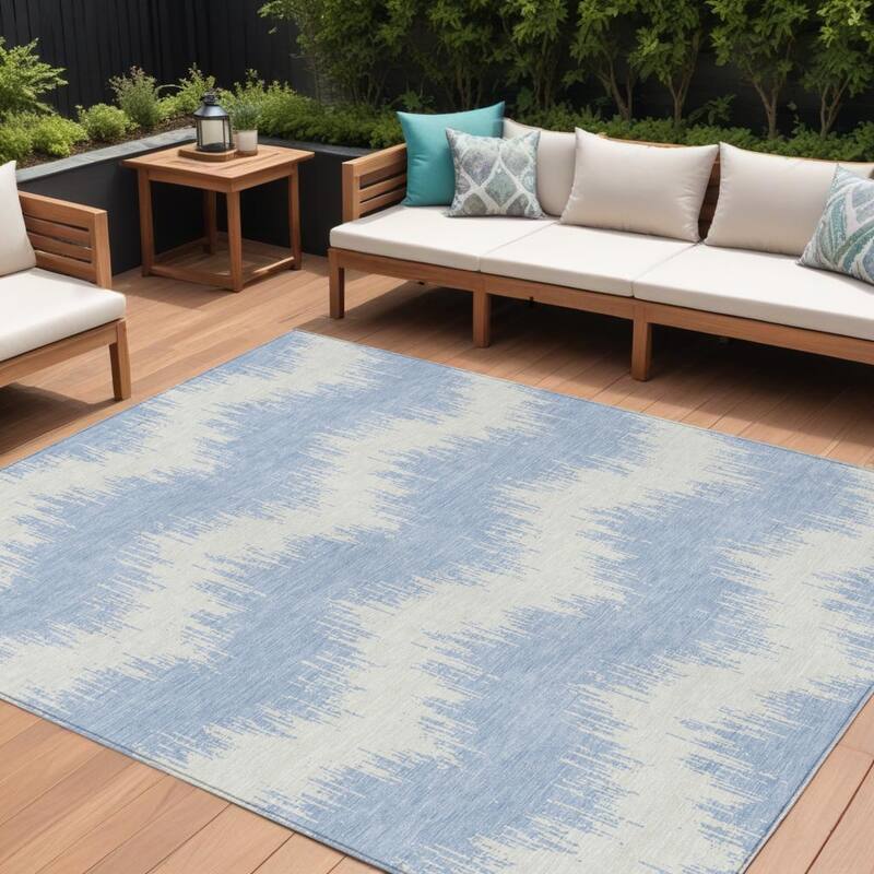 HomeRoots Chevron Transitional Rectangle Outdoor Rug - 9' X 12'
