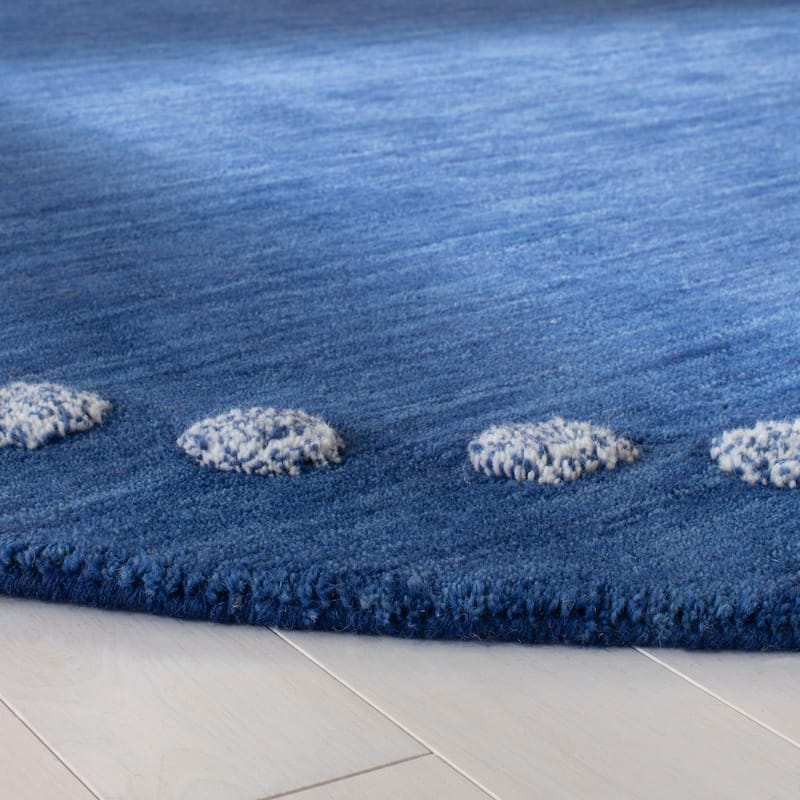 SAFAVIEH Handmade Kids Armanda Wool Rug