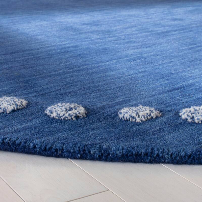 SAFAVIEH Handmade Kids Armanda Wool Rug