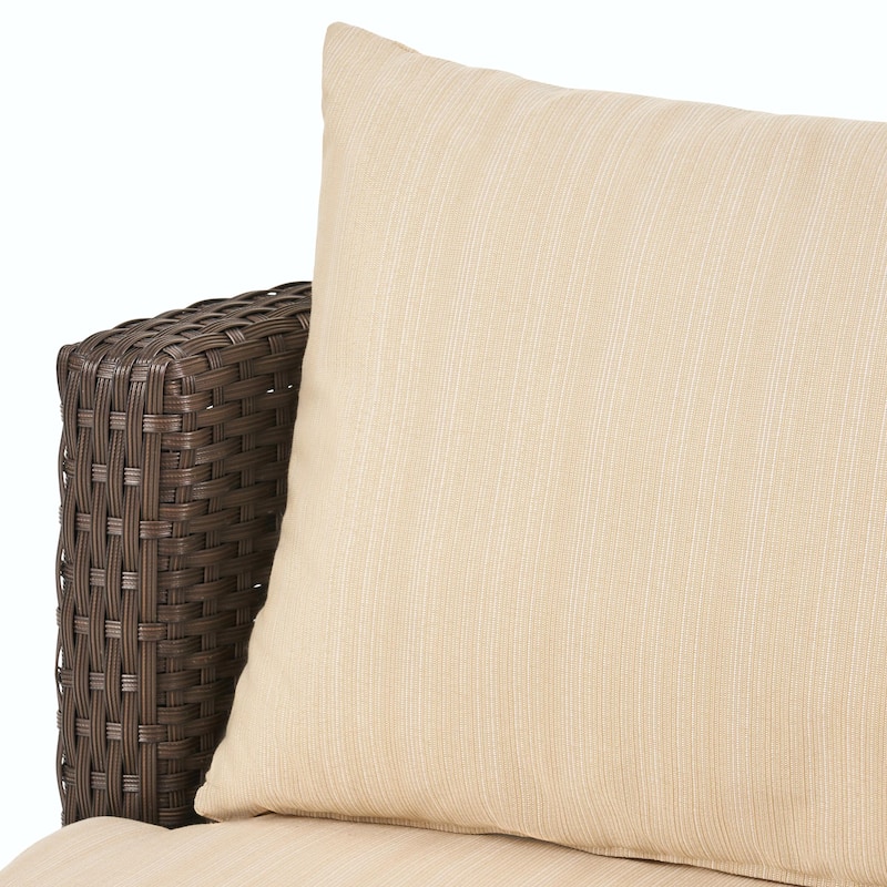 Cozy 3-Piece Outdoor Chat Set with Rattan Weave