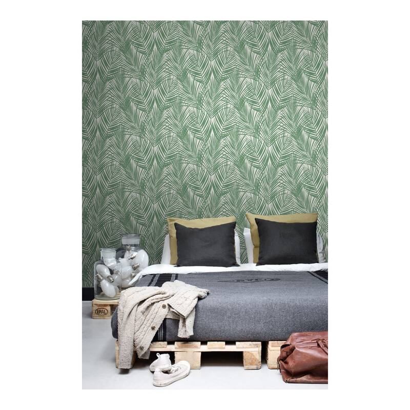 ESTA Home Fifi Green Palm Frond Wallpaper - 20.5 x 396 x 0.025