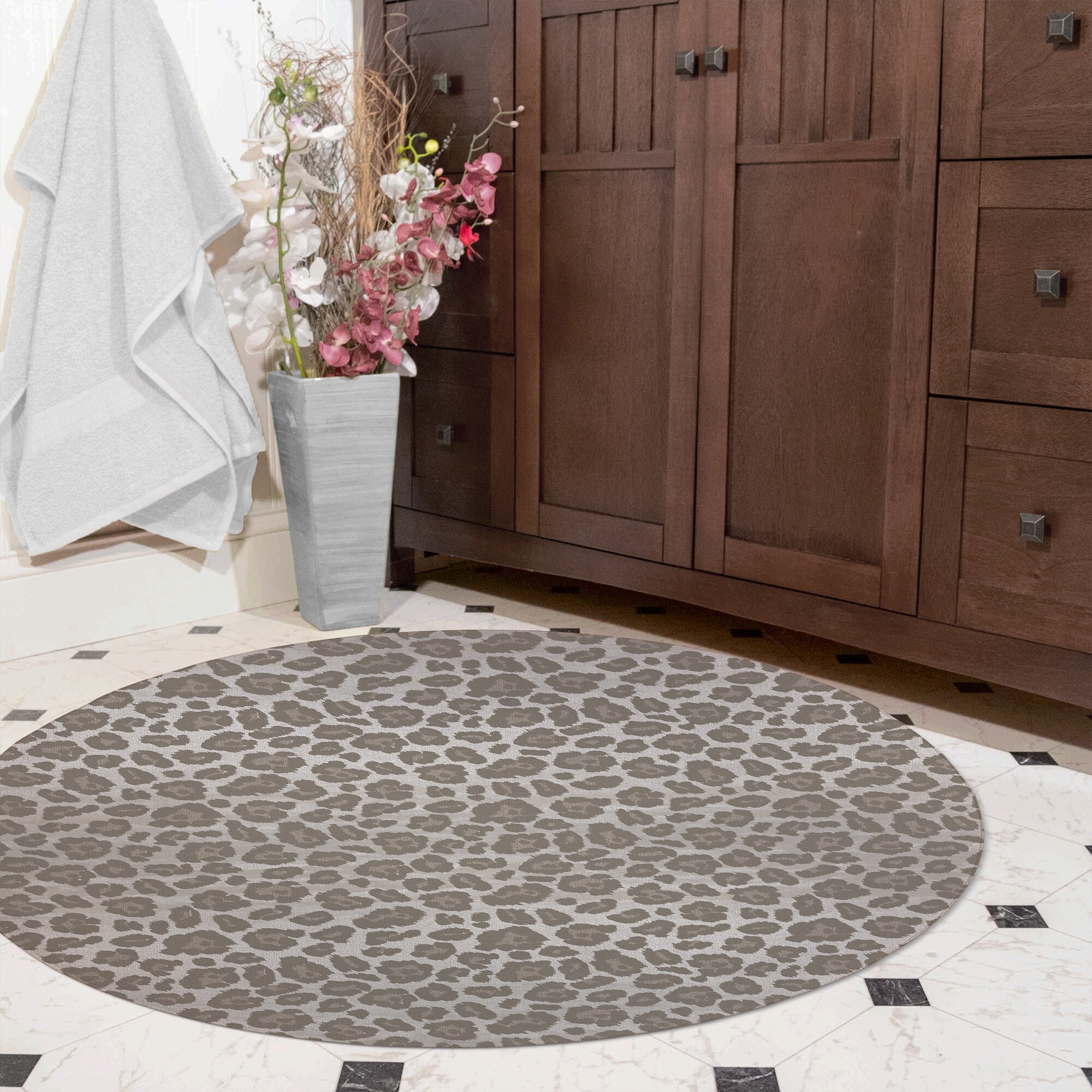 https://ak1.ostkcdn.com/images/products/is/images/direct/9c4b3cb1c57ad61d66ab4b1138dcf4bbe656aaee/CHEETAH-TAUPE-Bath-Rug-By-Kavka-Designs.jpg