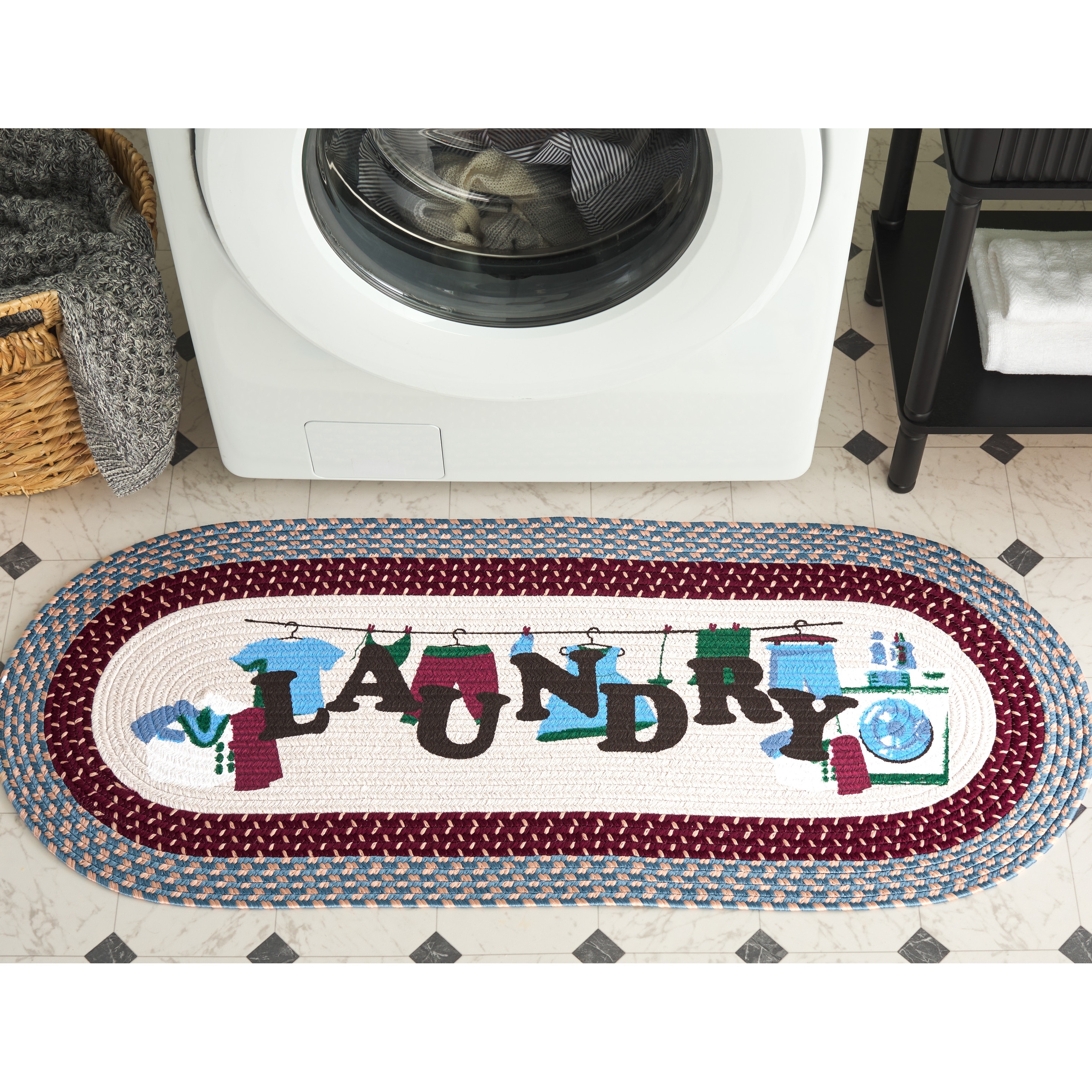SAFAVIEH Handmade Braided Posters Viivika Machine Washable Rug - 1'8" x 4' Oval