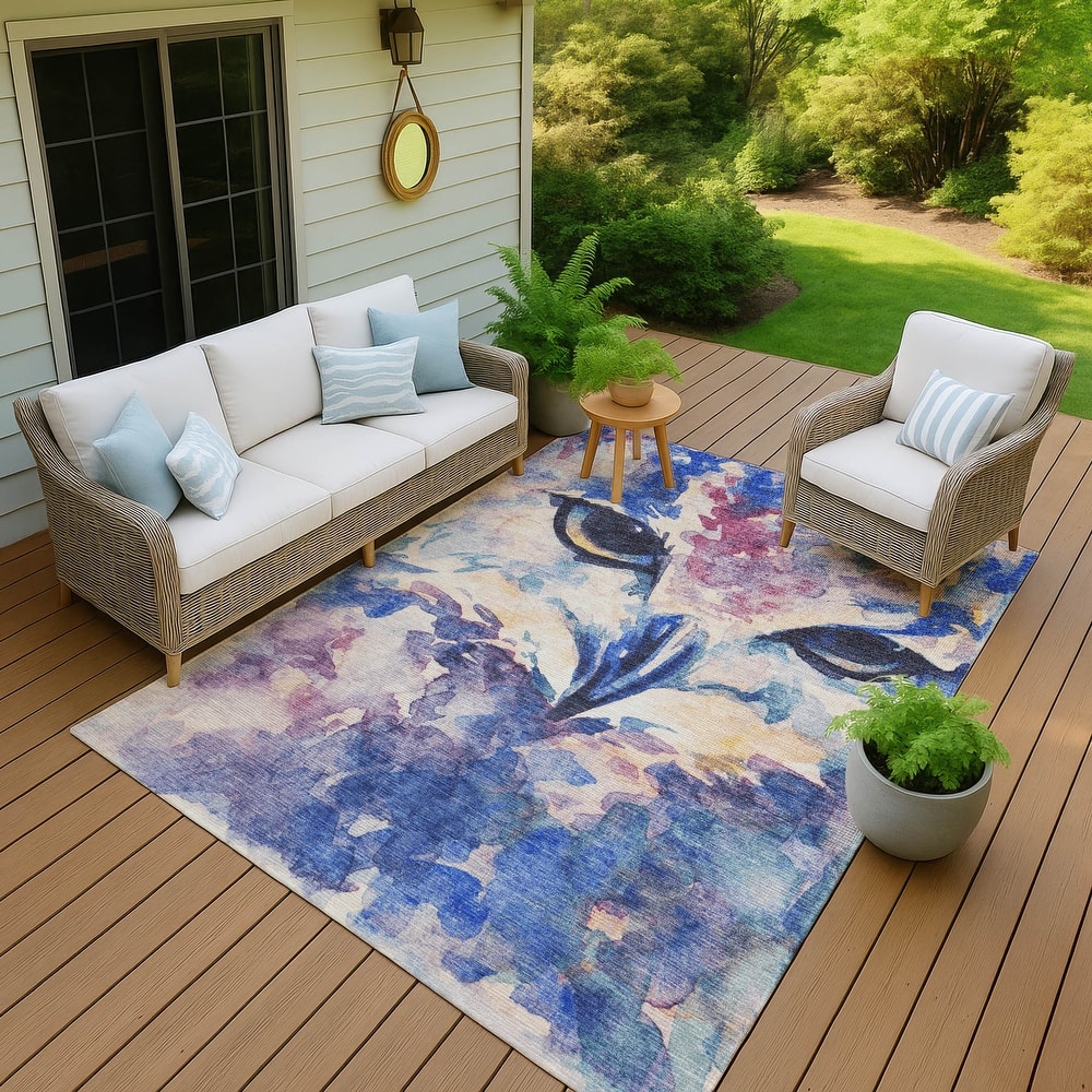 Machine Washable Indoor/ Outdoor Modern Owl Chantille Rug