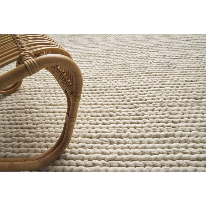 EXQUISITE RUGS Arlow Handwoven Polyester/Cotton Ivory Area Rug.