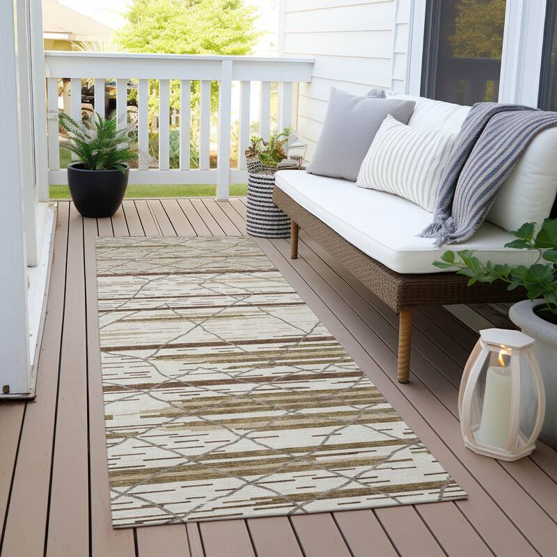 Machine Washable Indoor/ Outdoor Modern Global Chantille Rug