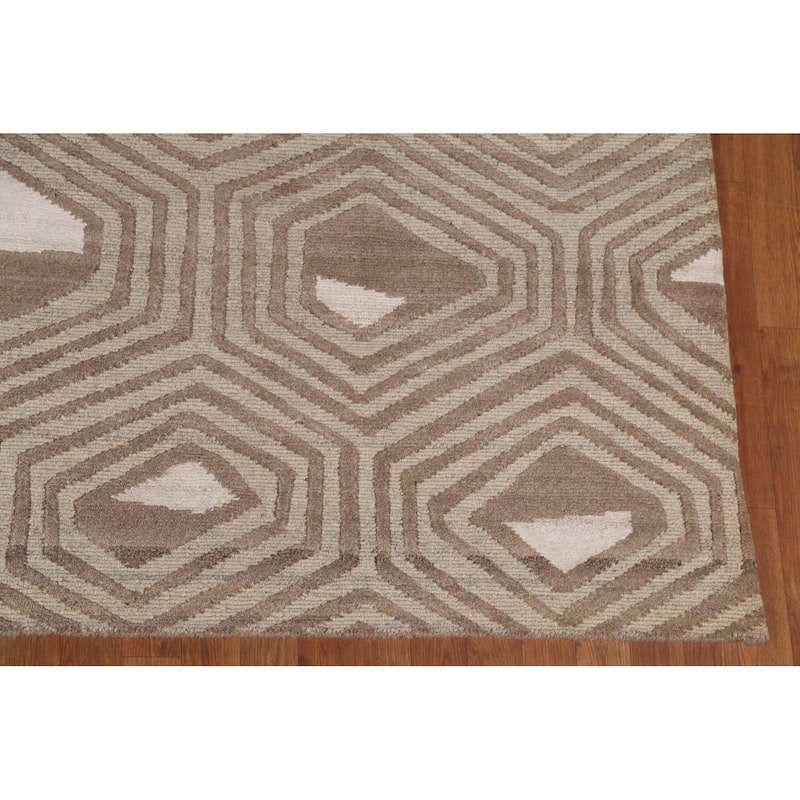 Geometric / Modern Area Rug Handmade Wool Carpet - 8'1"x 9'9"