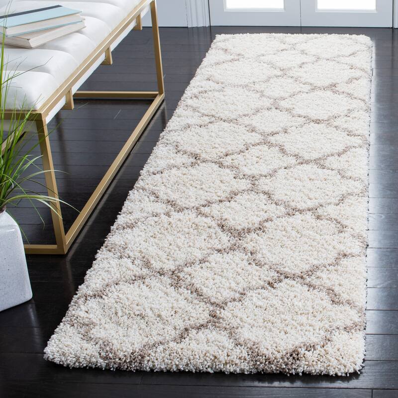 SAFAVIEH Hudson Shag Vitchka Glam Trellis 2-inch Area Rug - 2'3" x 8' Runner - Ivory/Beige
