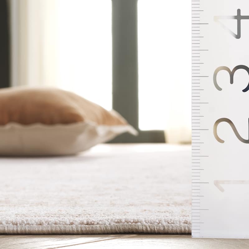 SAFAVIEH Crescent Yolande Transitional Rug