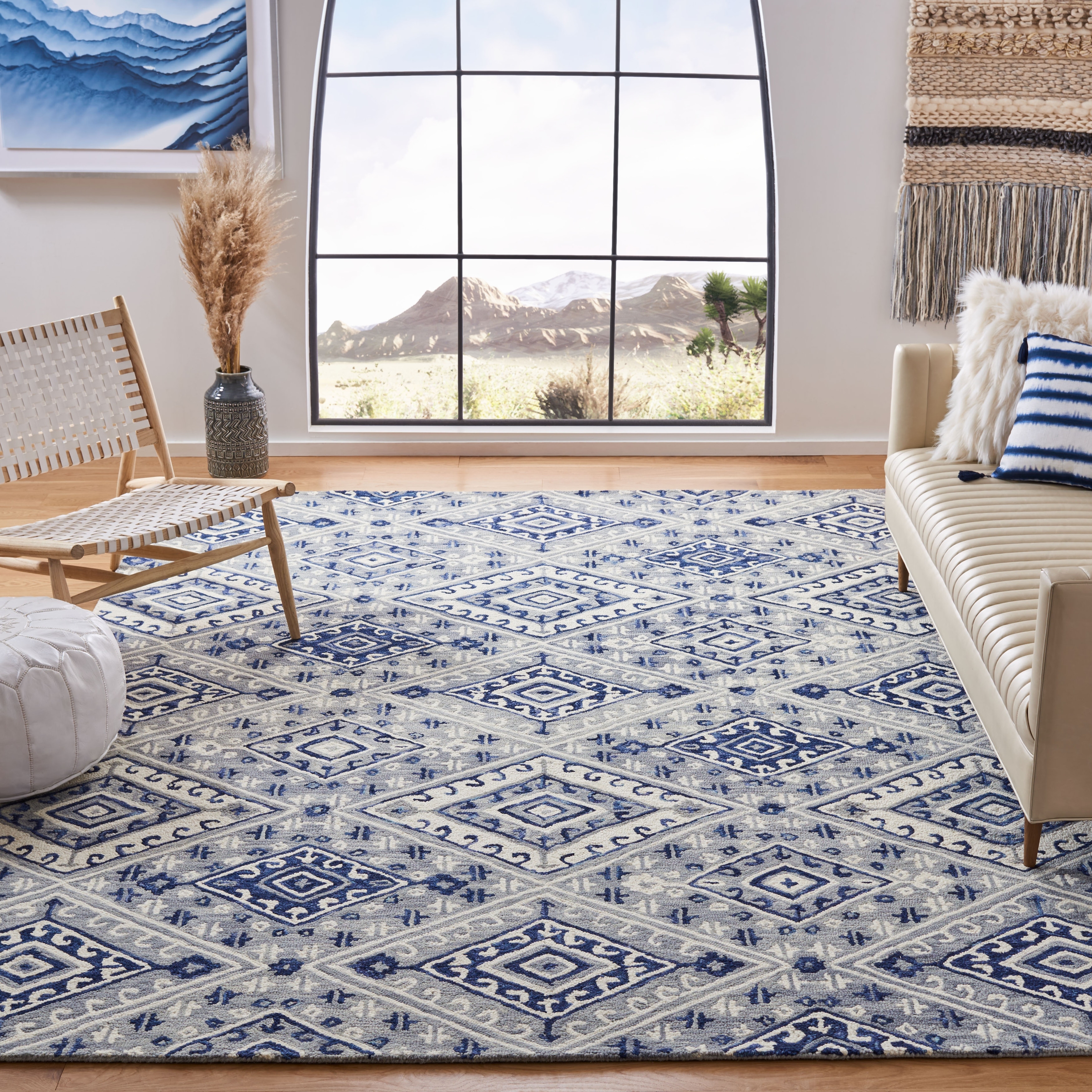 SAFAVIEH Handmade Aspen Idit Boho Tribal Wool Rug -