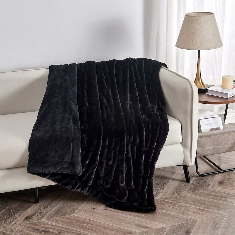 Luxurious Ruched Faux Fur Reversible Microfiber Throw