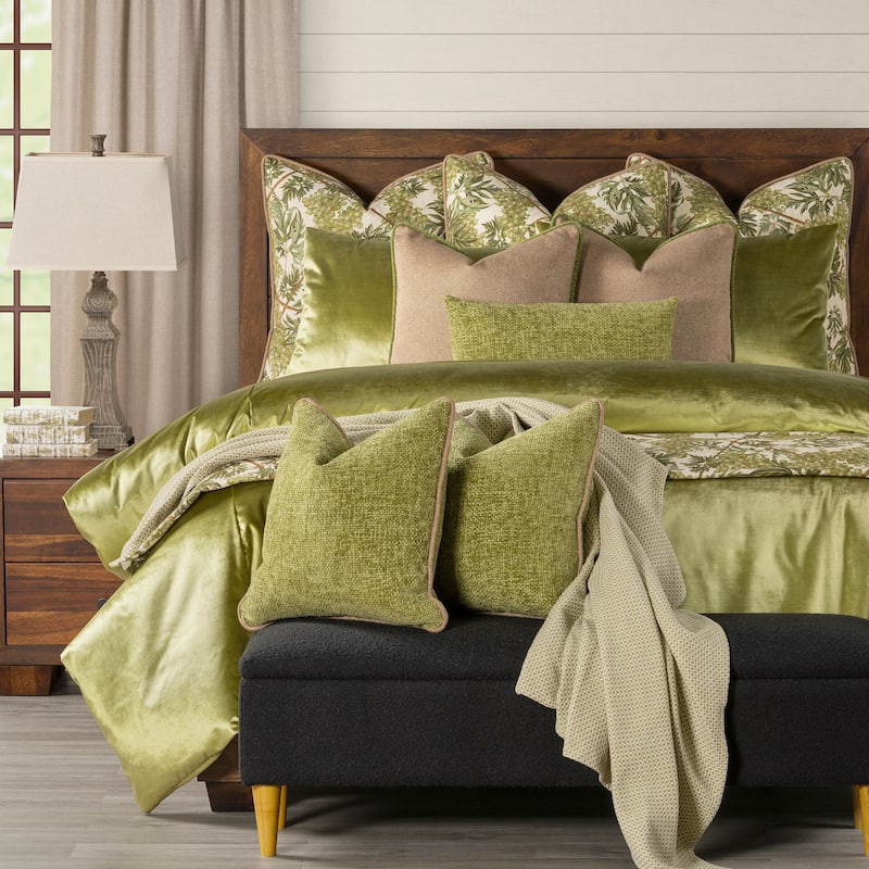 Smithsonian Cheers Luxury Velvet Duvet Set
