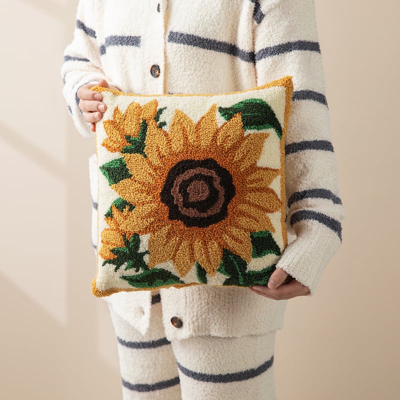 Glitzhome 14''H Fall Harvest Hooked Pumpkin Sunflower Pillow