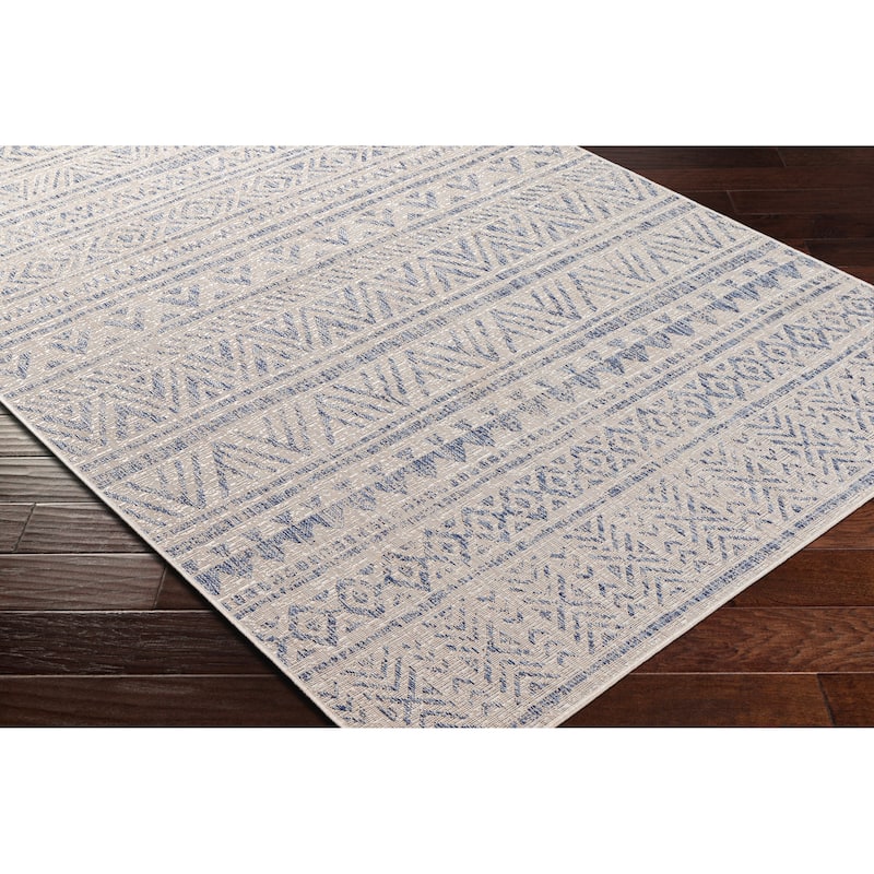 Livabliss Fortuna Traditional Medallion Area Rug