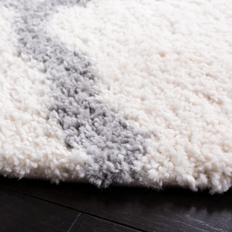 SAFAVIEH Parma Shag Salina Trellis 1.2-inch Thick Rug