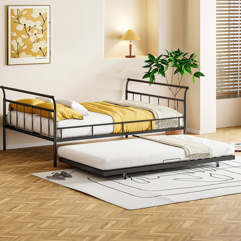 Metal Daybed with Curved Handle Design