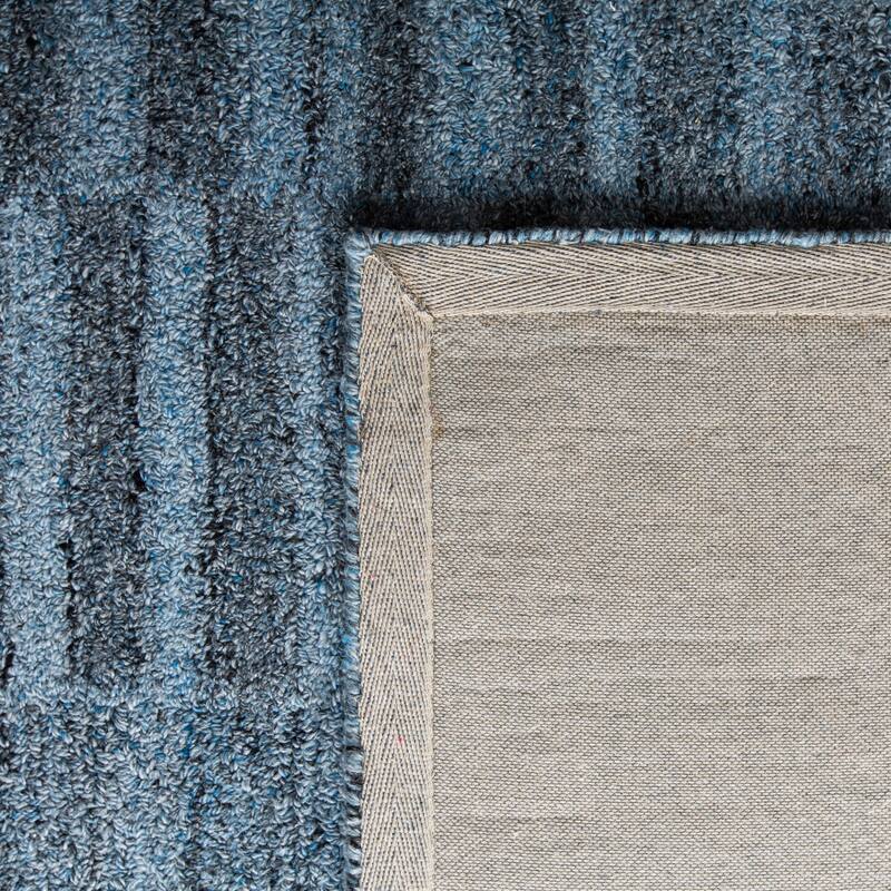 SAFAVIEH Handmade Abstract Nescha Modern Wool Rug