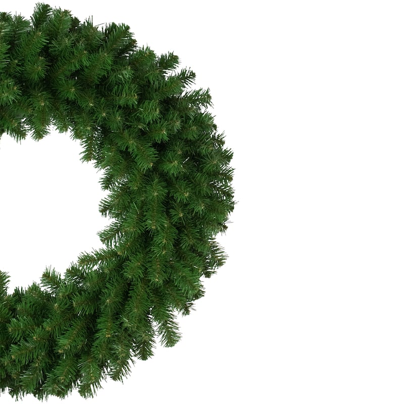 Deluxe Dorchester Pine Artificial Christmas Wreath 30-Inch Unlit - 30"