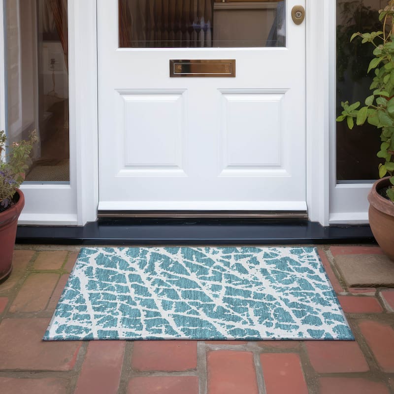 Machine Washable Indoor/ Outdoor Transitional Teal Crackle Chantille Rug - Teal - 1'8" x 2'6"