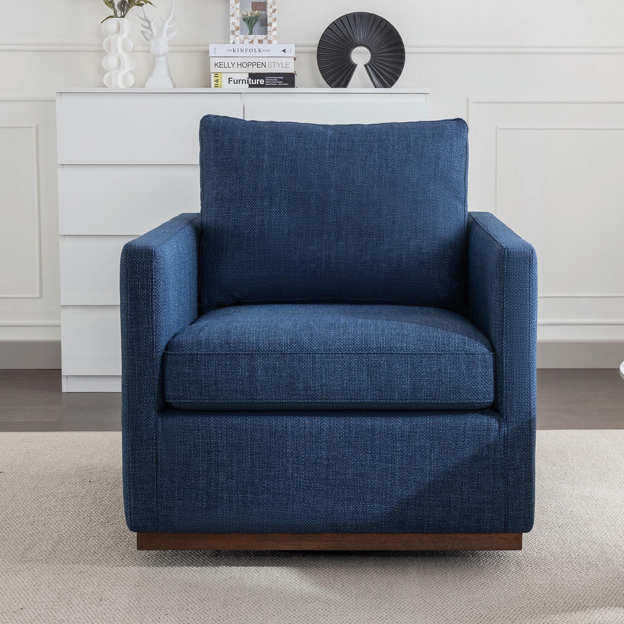 Sleek armchair 2025