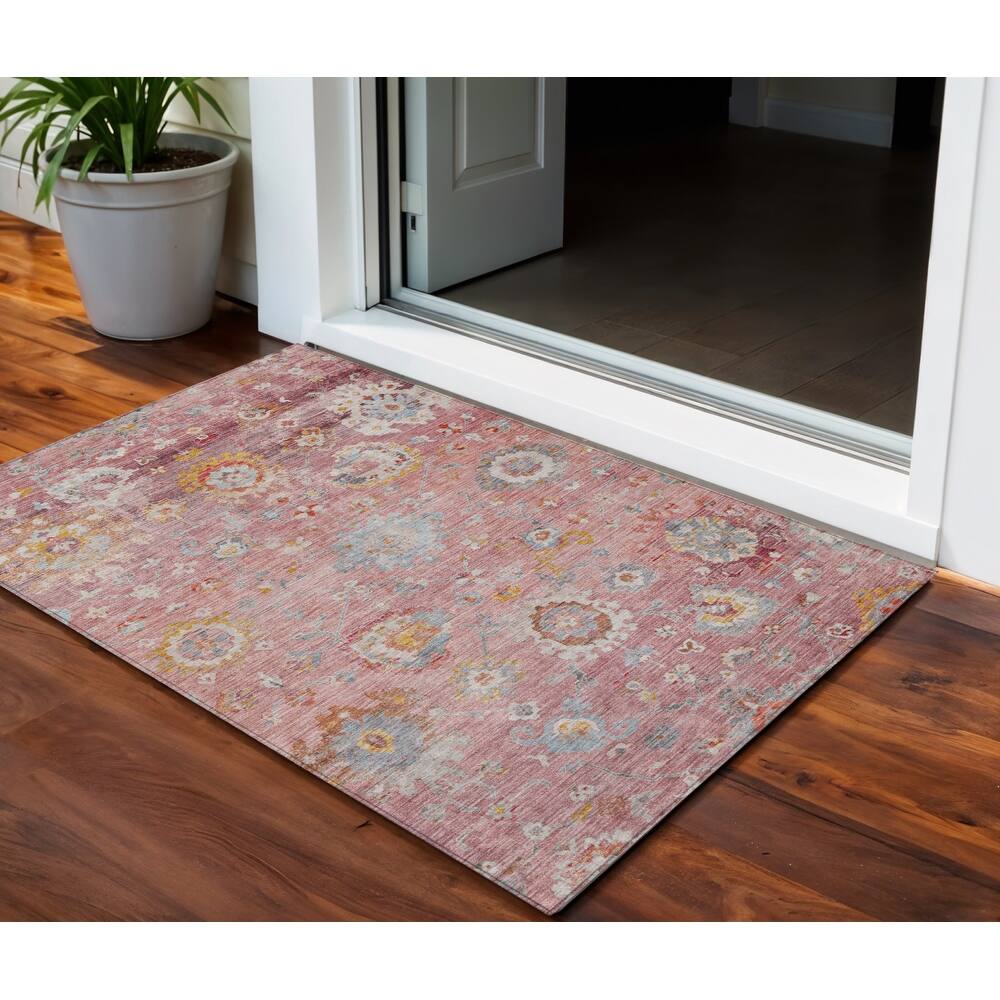 HomeRoots Floral Traditional Rectangle Outdoor Rug