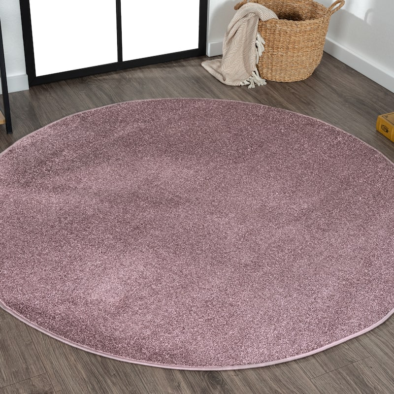 JONATHAN Y Tumbling Solid Low-Pile Area Rug - 6' Round - Light Purple