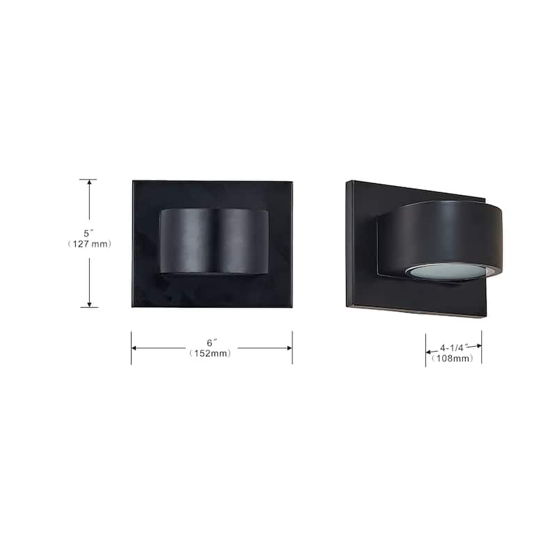 LED Round Shape outdoor wall light with black finish