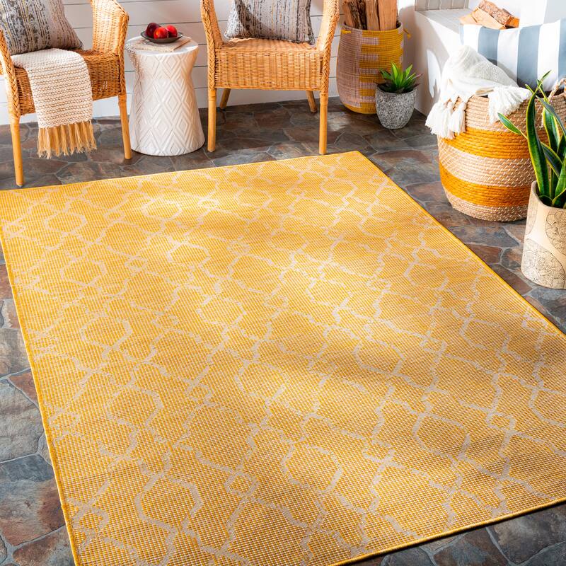Artistic Weavers Jaylah Indoor / Outdoor Trellis Area Rug - 2'6" x 4' - Mustard