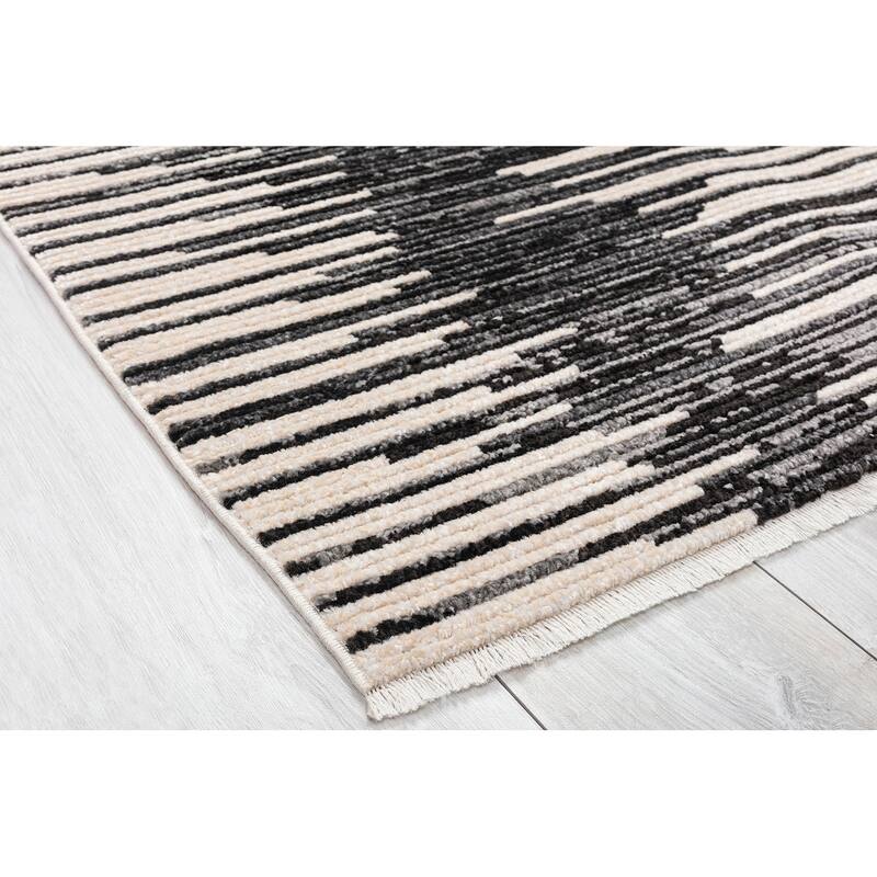 Juniper Collection Black Machine Made Indoor Area Rug