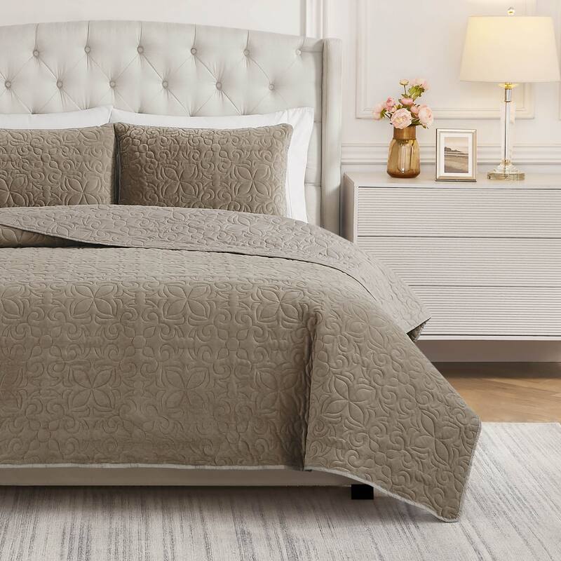 BCBG Astor Velvet Quilt Sets - Hummus - Queen