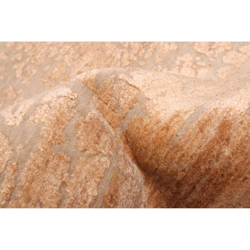 ECARPETGALLERY Hand-knotted Legacy Tan Silk, Wool Rug - 2'6 x 10'0