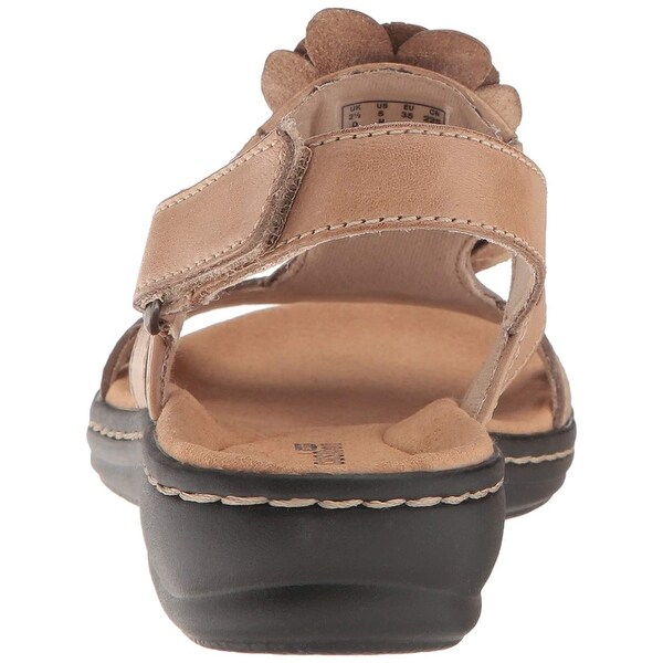 clarks women's leisa claytin flat sandal