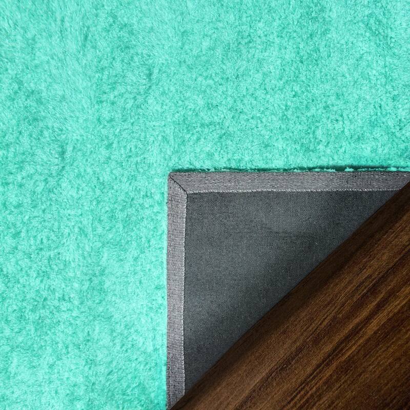 Superior Hand-tufted Plush Solid Shag Indoor Area Rug