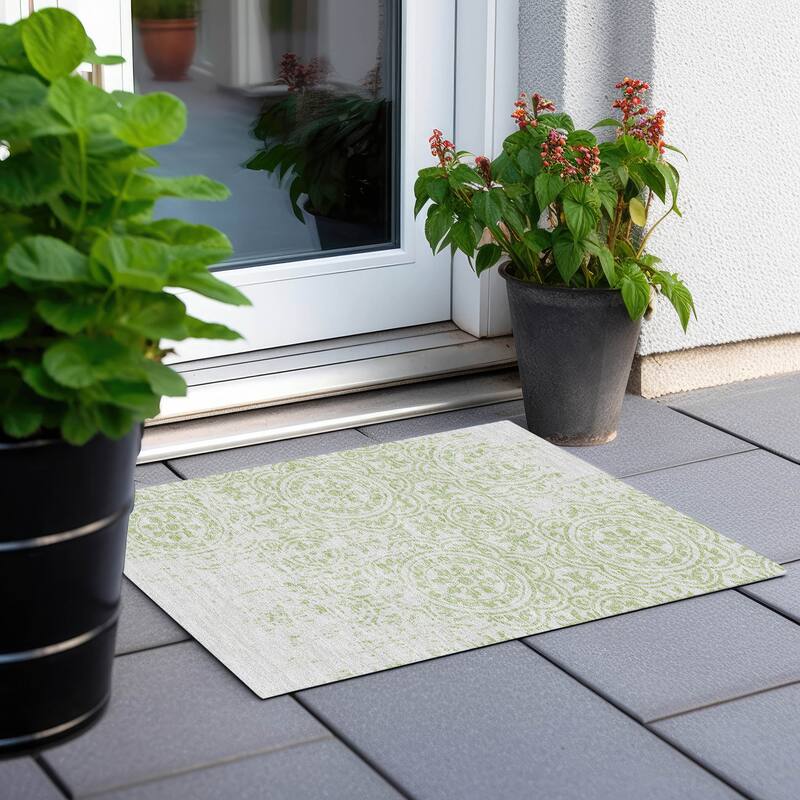 Machine Washable Indoor/ Outdoor Chantille Vintage Suzani Rug - Aloe - 1'8" x 2'6"