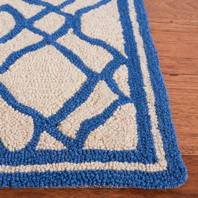 SAFAVIEH Handmade Four Seasons Laurence Floral Rug