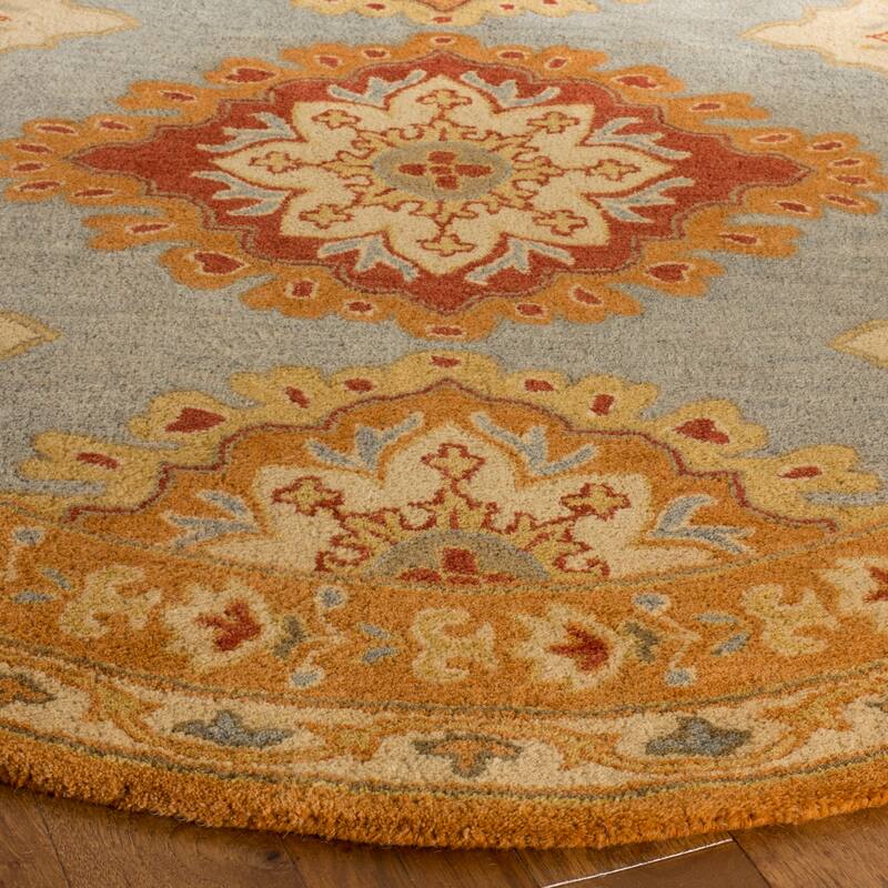 SAFAVIEH Handmade Heritage Surf Traditional Oriental Wool Rug
