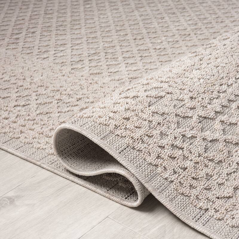 Wron Contemporary Geometric Performance Indoor/Outdoor Area Rug by Sevita