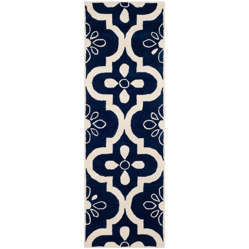 SAFAVIEH Handmade Chatham Swaantje Moroccan Wool Rug