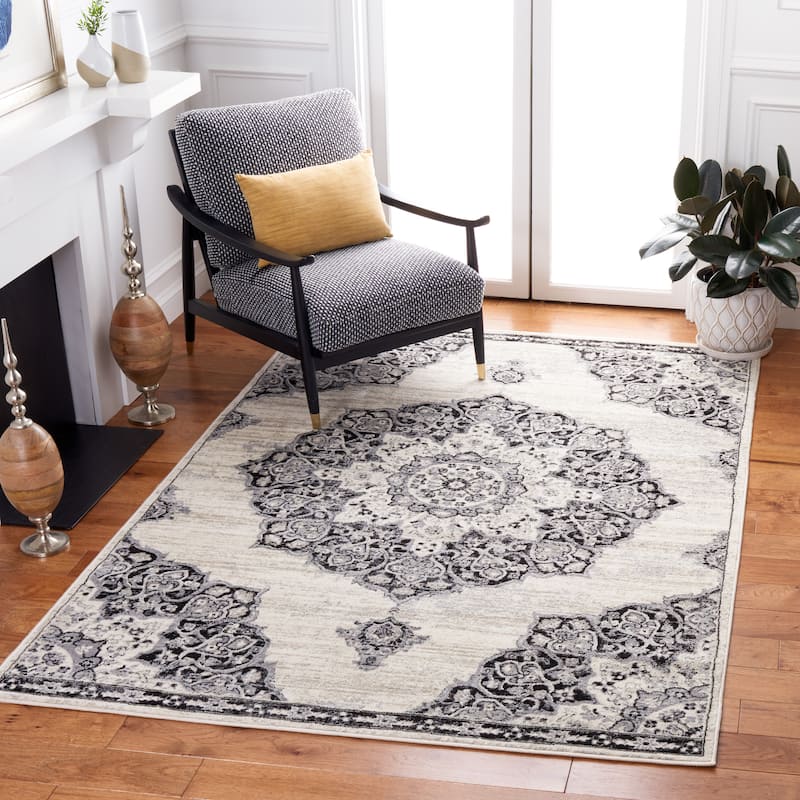 SAFAVIEH, Brentwood Annu Distressed Medallion Rug - 5'3" x 7'6"