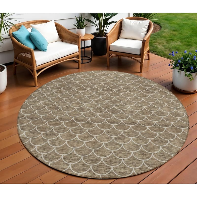 HomeRoots Geometric Transitional Rectangle Outdoor Rug - 8' Round