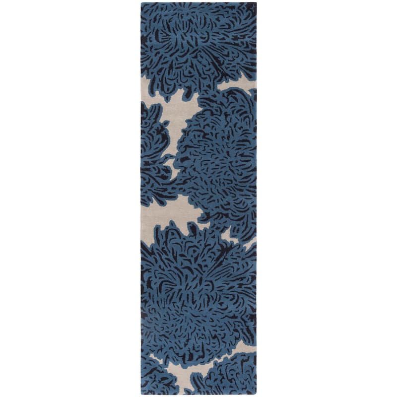 Martha Stewart by SAFAVIEH Chrysanthemum Wool Rug